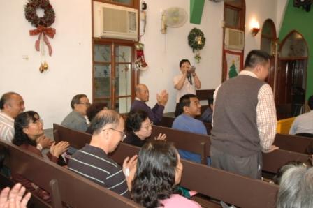2010.02.28設教百週年聖歌隊錄製紀念CD聖樂發表會：介紹DVD錄影及編排的日平弟兄
