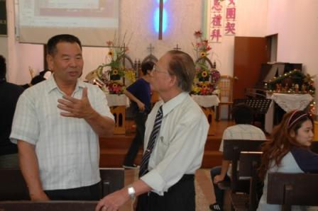 2010.03.07婦女團契紀念主日禮拜：禮拜結束後二位長老交誼分享