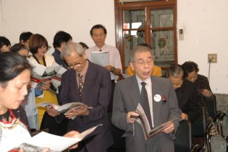 2010.04.18百週年感恩讚美禮拜：歷任牧師及傳道共襄盛舉讚美 耶和華