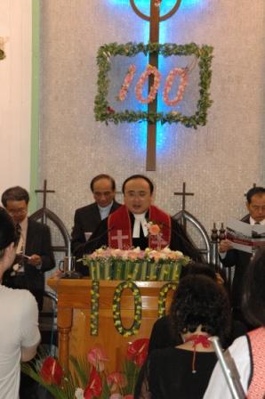 2010.04.18百週年感恩讚美禮拜：中會議長賴信頌牧師主理中