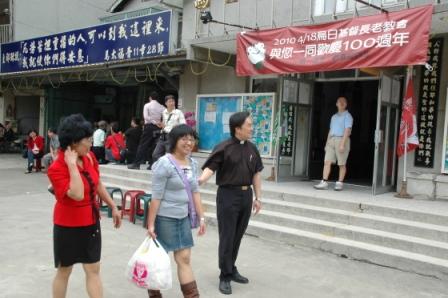 2010.04.18百週年感恩讚美禮拜：再見喔~