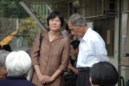 2010.04.18百週年感恩讚美禮拜：廖校長分享中~