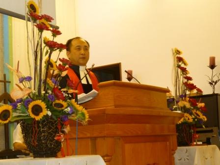2010.06.13聖禮典：陳炳勲牧師以