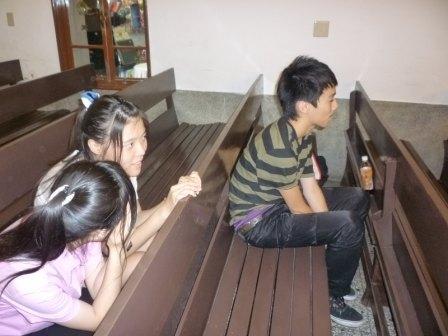 2010.07.20台灣跑兒X劉大偉夢想巡迴列車於烏日教會：烏日教會青年來接待台灣跑兒~