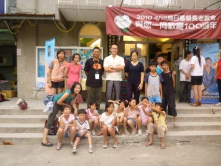 2010.07.20台灣跑兒X劉大偉夢想巡迴列車於烏日教會：台中中會潭子教會的大小朋友也來參加喔~