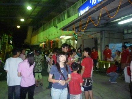 2010.07.20台灣跑兒X劉大偉夢想巡迴列車於烏日教會：教會場外一景~