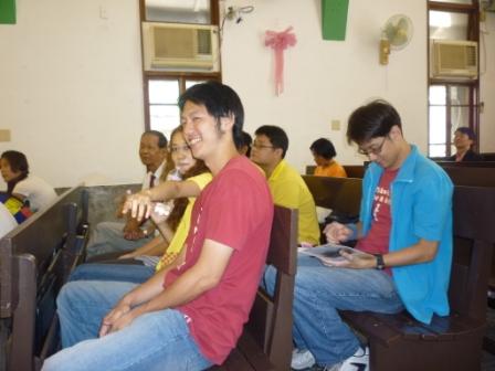 2010.09.26莊志雄院長代表基甸會前來分享及募款：你在照我們嗎?