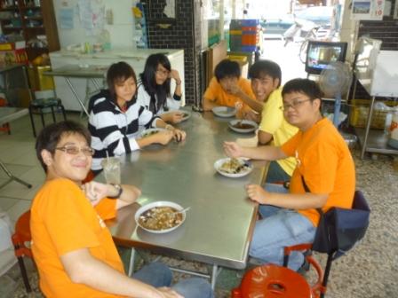 2010.10.10敬拜讚美團簡單練唱花絮：感謝耶和華~