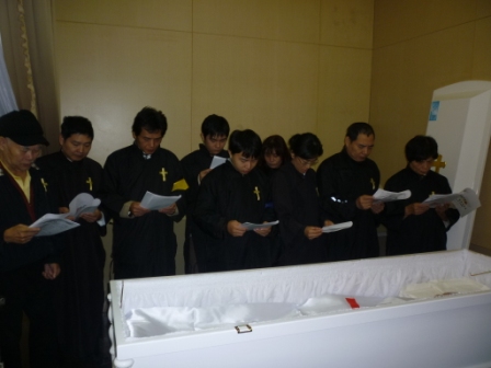 2010.10.30陳東連弟兄告別安息禮拜：入木禮拜