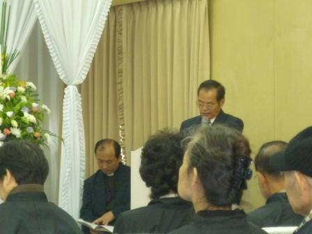 2010.10.30陳東連弟兄告別安息禮拜：黃念正 長老司禮
