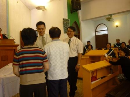 2010/11/21 陳炳勲牧師主理洗禮及聖餐禮拜：長老歡喜接納~感謝主~