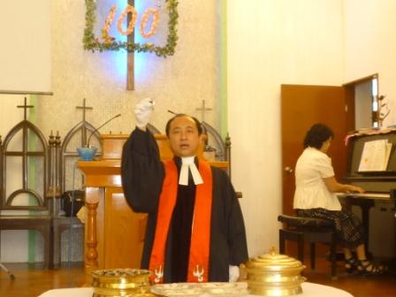 2010/11/21 陳炳勲牧師主理洗禮及聖餐禮拜：恭守聖餐~